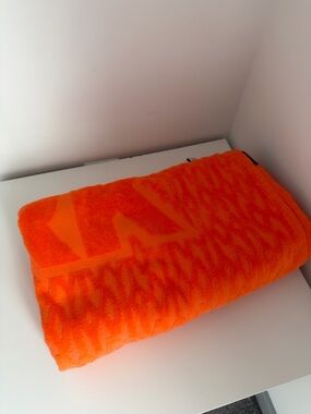 Adidas x IVY PARK towel, semi solar orange